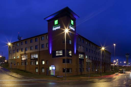 Holiday Inn Express Luton Airport Park And Fly